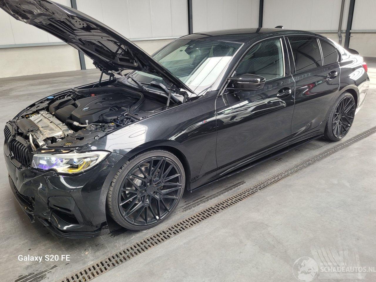 BMW 3-serie 320i Limo 135-KW Automaat M-SPORT