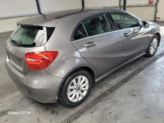 Mercedes A-klasse 180 Automaat 90-KW 5drs Urban picture 2