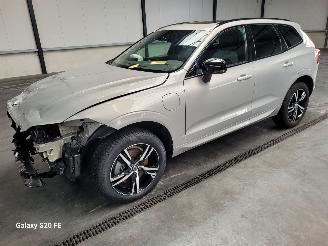 Unfallwagen Volvo Xc-60 2.0 T6 251-KW Automaat AWD R-Design Plug-In-Hybrid 2022/3