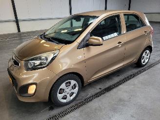 krockskadad bil auto Kia Picanto 1.0 CVVT 51-kw Comfort 5drs Airco 2013/2