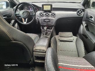 Mercedes A-klasse 180 90-KW 6-Bak Prestige 5drs Panoramadak picture 19