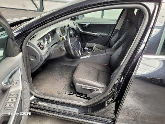 Volvo V-60 1.6 T3 110-KW Automaat Momentum picture 15