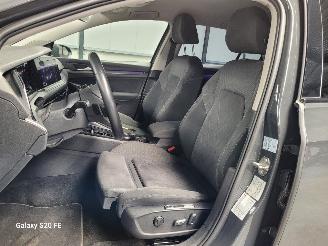 Volkswagen Golf VIII GTE 1.4 e-Hybrid 110-KW DSG 5drs picture 23