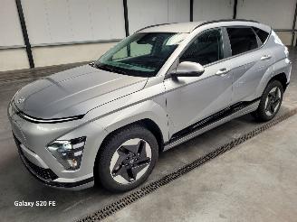 Damaged car Hyundai Kona EV 160-KW 65.4kwh Automaat Elektrisch 2024/10