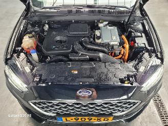 Ford Mondeo Wagon Hybrid 2.0 HEV 103-KW Automaat Vignale picture 10