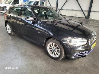 uszkodzony samochody osobowe BMW 1-serie 118i Automaat 100-KW Sport 5drs 2016/1