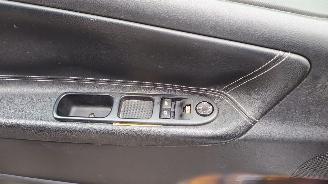 Peugeot 208 16VTi picture 9