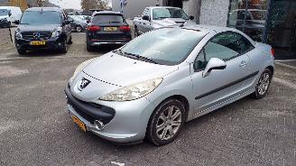 Peugeot 208 16VTi picture 1