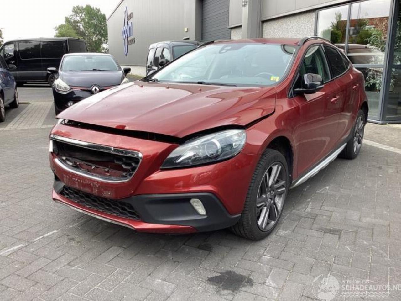 Volvo V-40 V40 Cross Country (MZ), Hatchback 5-drs, 2012 / 2019 2.0 D3 20V