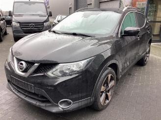 Coche siniestrado Nissan Qashqai Qashqai (J11), SUV, 2013 1.2 DIG-T 16V 2017/2