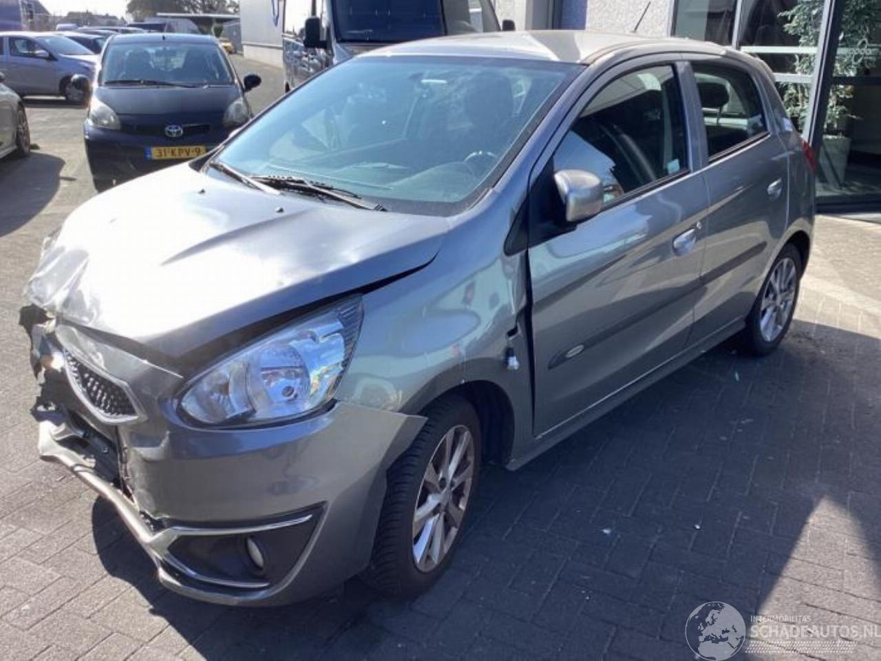 Mitsubishi Space-star Space Star (A0), Hatchback, 2012 1.0 12V