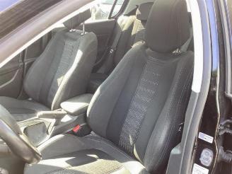 Peugeot 308 308 (L3/L8/LB/LH/LP), Hatchback 5-drs, 2013 / 2021 1.6 BlueHDi 120 picture 10