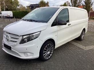 skadebil auto Mercedes Vito 111 CDi Lang 2019/3