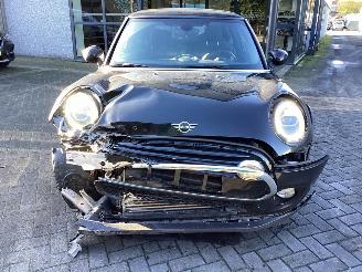 Mini Cooper S 1.5 Chili picture 2