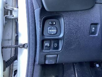 Peugeot 108  picture 11