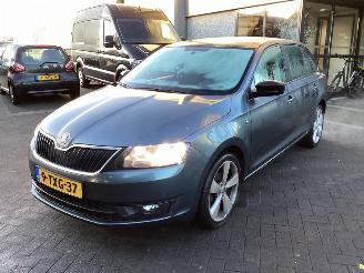 damaged passenger cars Skoda Rapid 1.2 TSI Greentech Elegance Businessline Pro 2014/7