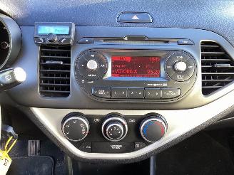 Kia Picanto  picture 12