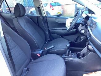 Kia Picanto Picanto (JA), Hatchback, 2017 1.0 12V picture 10