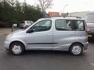 Toyota Yaris-verso Yaris Verso (P2), MPV, 1999 / 2005 1.3 16V picture 11