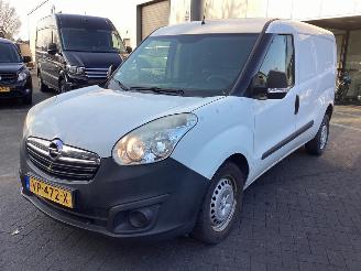 Schadeauto Opel Combo 1.3 CDTi 2015/7