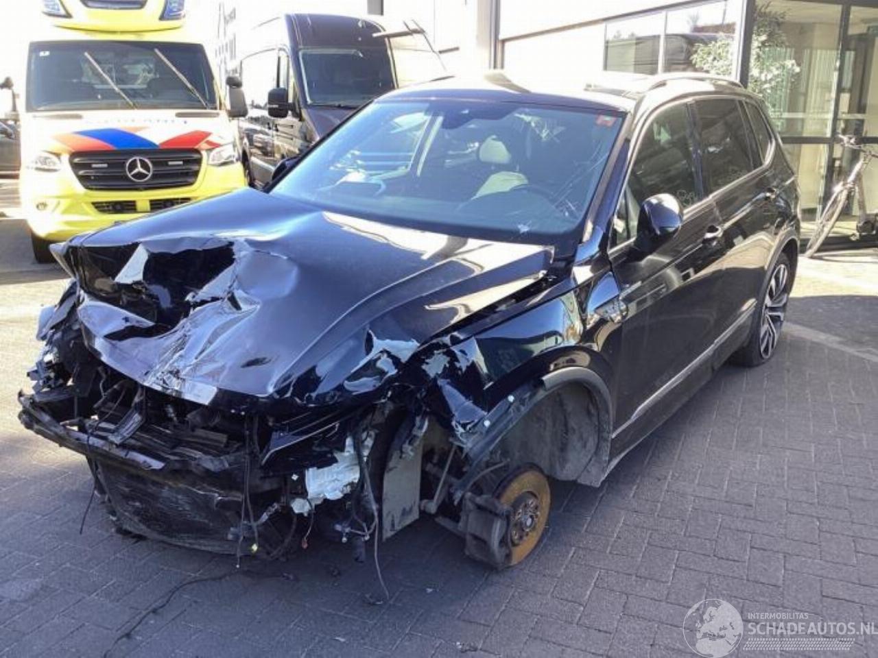 Volkswagen Tiguan Tiguan Allspace (BW2), SUV, 2016 2.0 TDI 16V BlueMotion Technology SCR