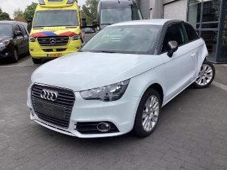 Vrakbiler auto Audi A1 A1 (8X1/8XK), Hatchback 3-drs, 2010 / 2018 1.2 TFSI 2012/8
