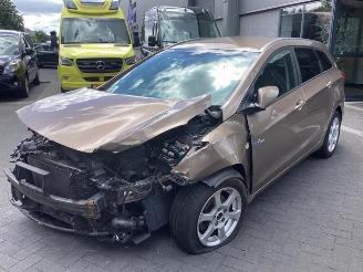 Démontage voiture Hyundai I-30 i30 Wagon (GDHF5), Combi, 2012 1.6 GDI Blue 16V 2015/10