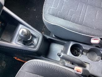 Kia Venga 1.4 CVVT 16V picture 11