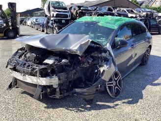 Vrakbiler auto Mercedes Cla-klasse CLA Shooting Brake (118.6), Combi, 2019 1.3 CLA-180 Turbo 16V 2019/10