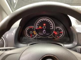 Volkswagen Up! Up! (121), Hatchback, 2011 1.0 12V 60 picture 12