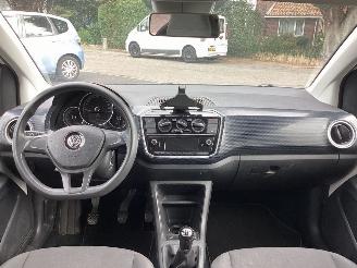Volkswagen Up!  picture 15