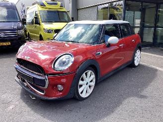 Vaurioauto  passenger cars Mini Cooper 1.5 12V 2016/1