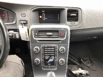 Volvo V-60 2.0 D4 picture 13