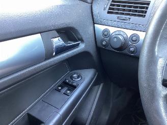 Opel Astra 16 16V picture 14