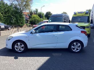 Kia Proceed 1.4 CVVT picture 8