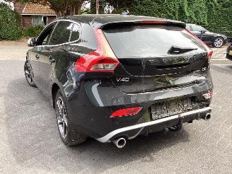 Volvo V-40 2.0 D2 R Design picture 7