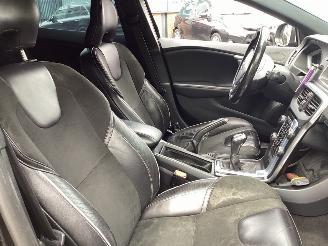 Volvo V-40 2.0 D2 R Design picture 10