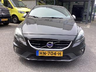 Volvo V-40 2.0 D2 R Design picture 2