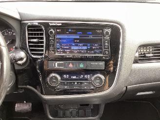 Mitsubishi Outlander 2.0I PHEV picture 12