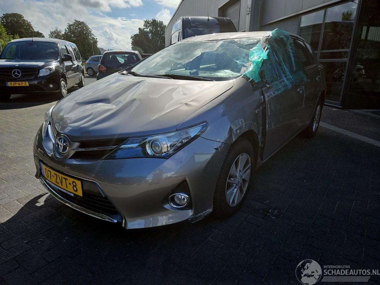 Toyota Auris 1.8 16V Hybrid