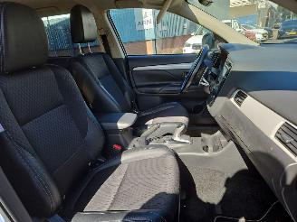 Mitsubishi Outlander 2.0 16v PHEV picture 10