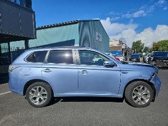 Mitsubishi Outlander 2.0 16v PHEV picture 4