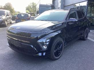 Unfallwagen Hyundai Kona Long Range Pure edition  64.8 Kwh 2026/4