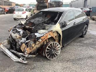 Dezmembrări autoturisme Mercedes Cla-klasse CLA Shooting Brake (117.9), Combi, 2015 / 2019 1.6 CLA-180 16V 2018/4