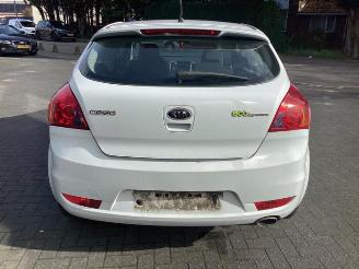 Kia Pro cee d Pro cee'd (EDB3), Hatchback 3-drs, 2008 / 2012 1.4 CVVT 16V picture 6