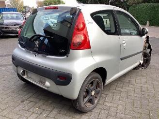 Peugeot 107 107, Hatchback, 2005 / 2014 1.0 12V picture 5