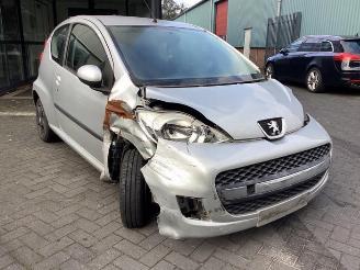 Peugeot 107 107, Hatchback, 2005 / 2014 1.0 12V picture 3