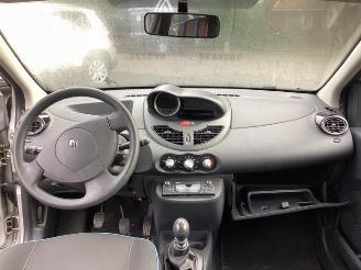 Renault Twingo Twingo II (CN), Hatchback 3-drs, 2007 / 2014 1.2 16V picture 9