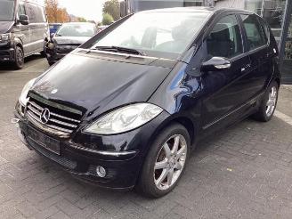 Uttjänta bilar auto Mercedes A-klasse A (W169), Hatchback, 2004 / 2012 1.7 A-170 5-Drs. 2005/6