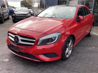 Uttjänta bilar auto Mercedes A-klasse A (W176), Hatchback, 2012 / 2018 1.6 A-180 16V 2013/1